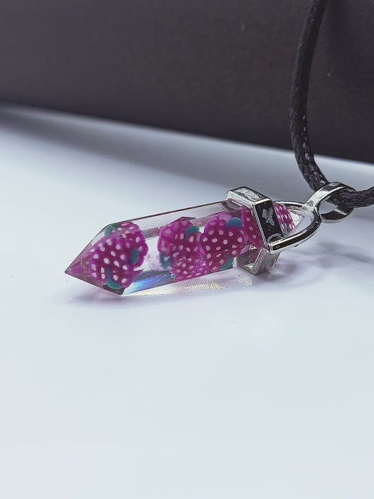 Resin bullet pendant (Strawberry in side)