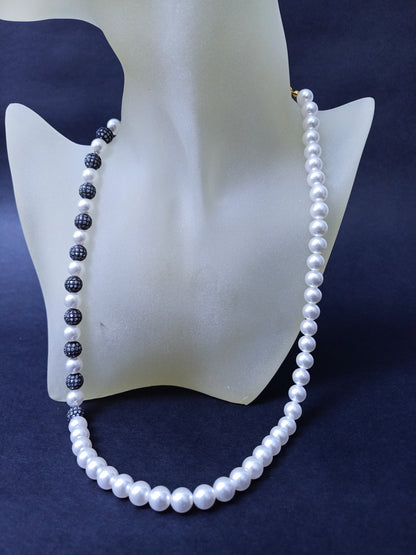 Pearl Necklace With Black AD Dimond Beads