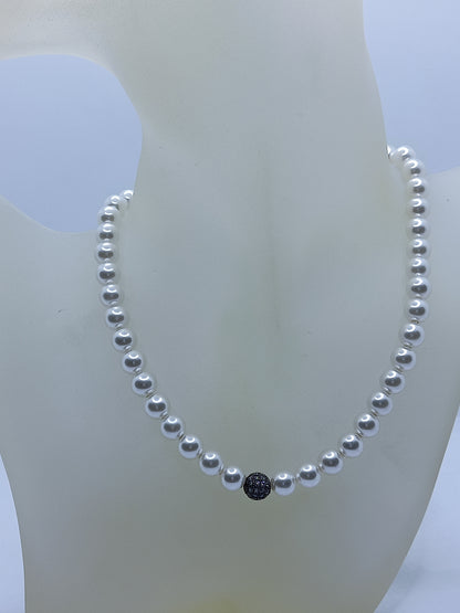 Pearl Necklace With Black AD Dimond Beads